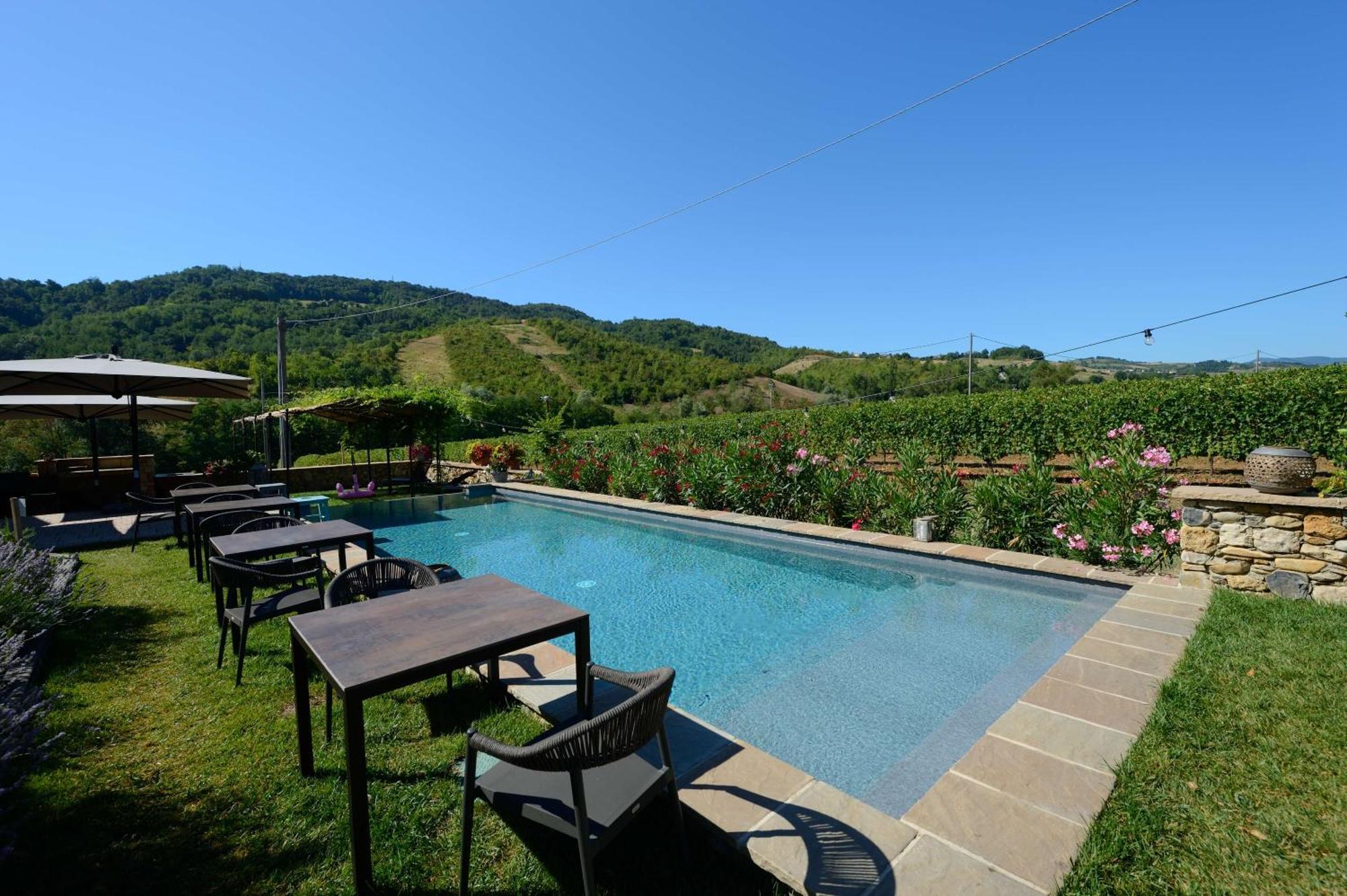 Agriturismo La Ratta Vernasca Luaran gambar