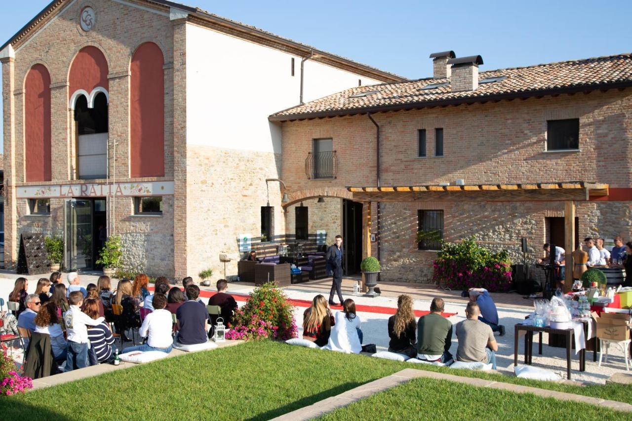 Agriturismo La Ratta Vernasca Luaran gambar